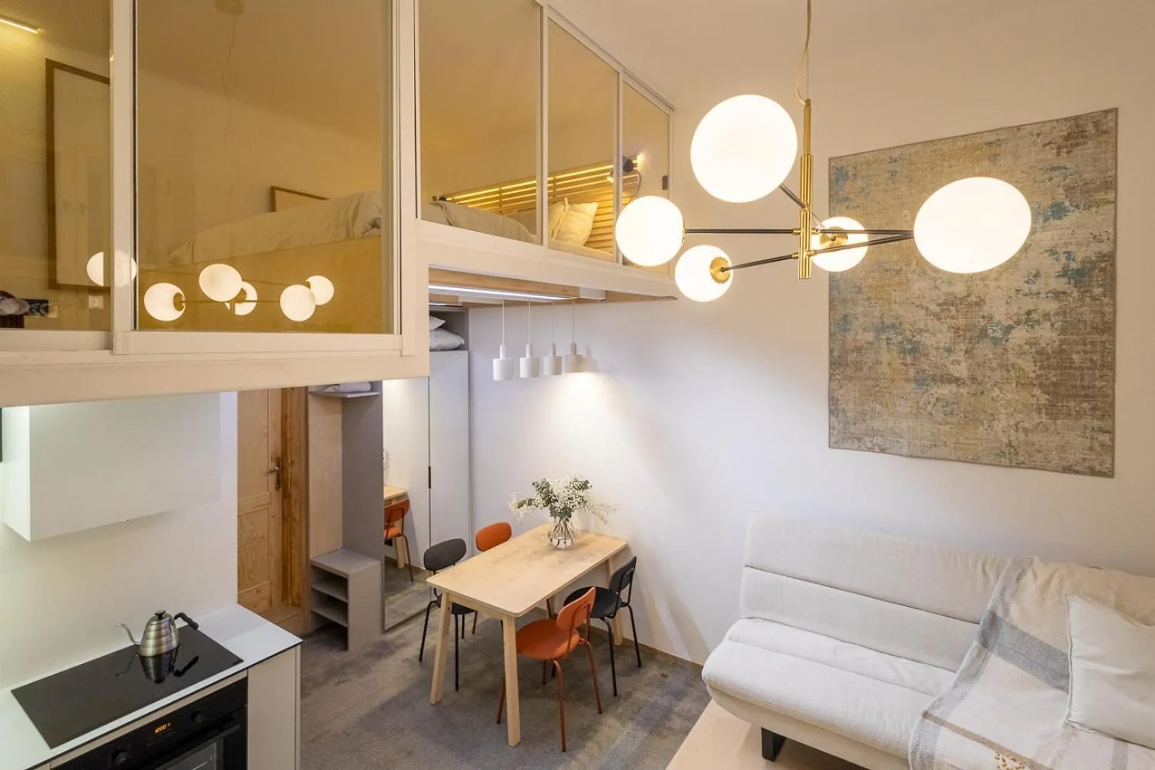 Prague Designer Petite Stay By Vltava River Czechy